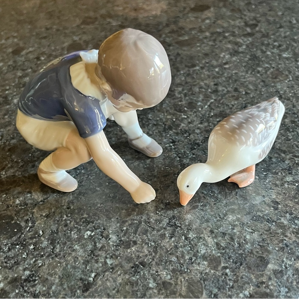 2 pc Bing & Grondahl Denmark Boy 1636BL and Goose 1902 - Picture 11 of 12